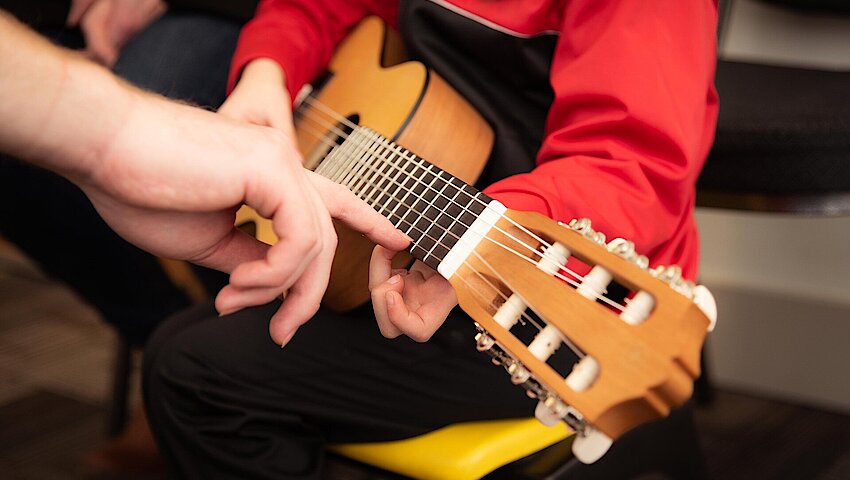 imparare a suonare la chitarra