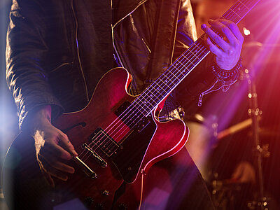 Chitarra elettrica pop - rock - metal: livello principianti